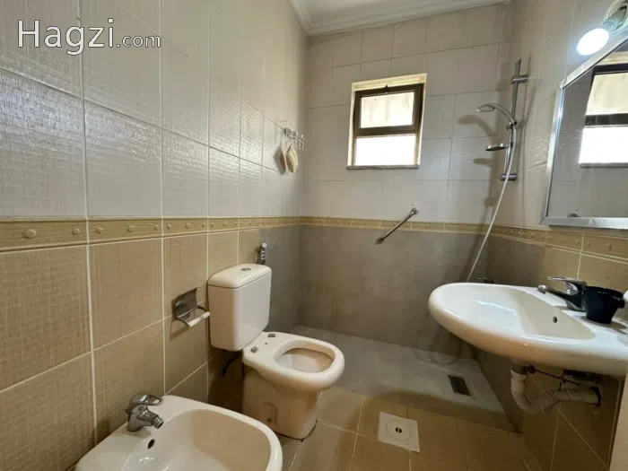 Unfurnished Apartment For Rent In Al Sweifyeh