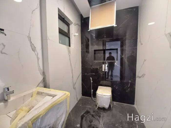 Unfurnished Apartment For Rent In Deir Ghbar  - Secondary Image 1