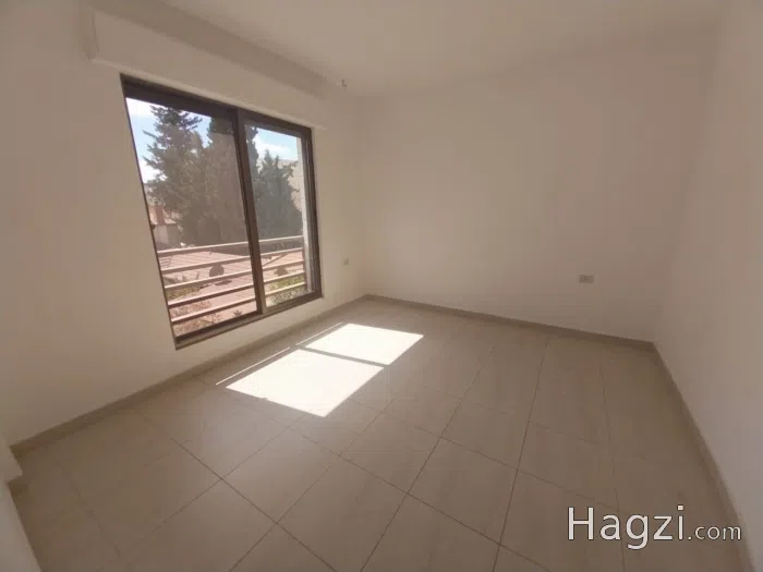 Unfurnished apartment to Rent  - Secondary Image 2