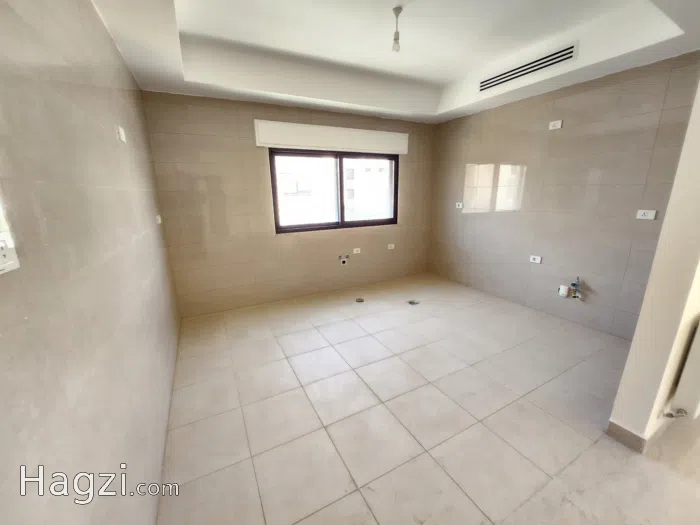 Apartment For Sale In Um Uthaina - Secondary Image 2