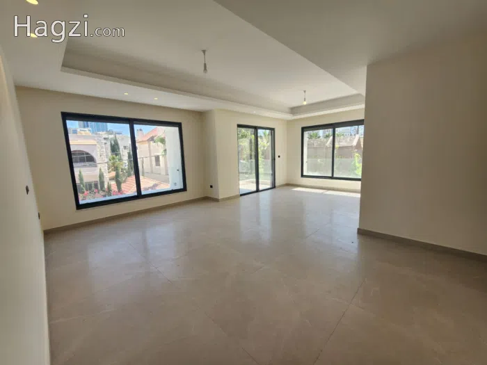 Unfurnished apartment for rent - Secondary Image 3