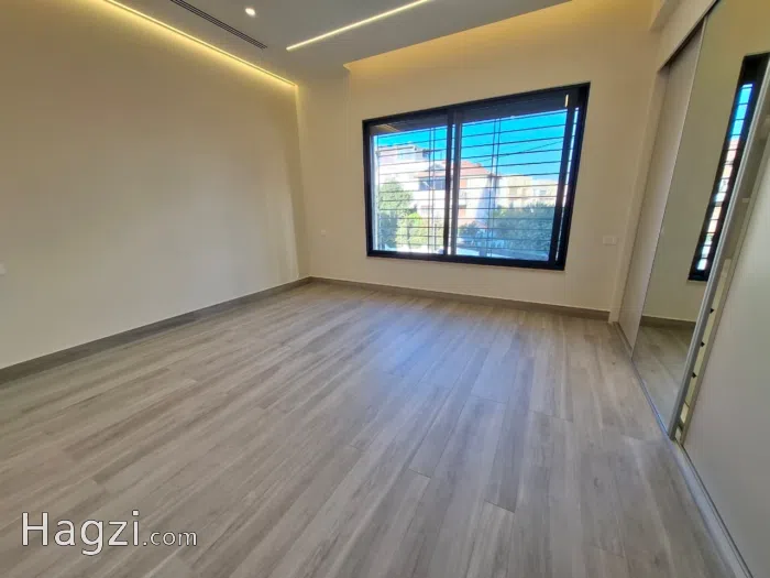 Unfurnished apartment to Rent - Secondary Image 3