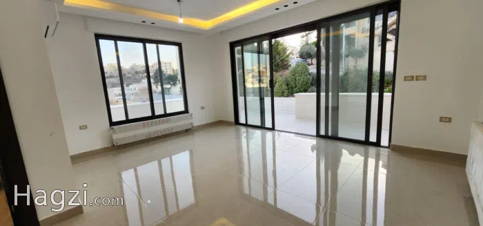 Unfurnished apartment for rent 