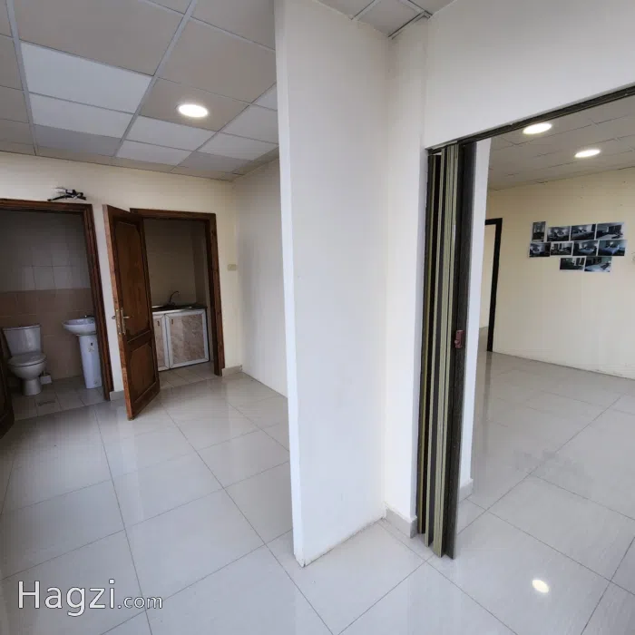 Office For rent in Mecca St (207) - Secondary Image 2