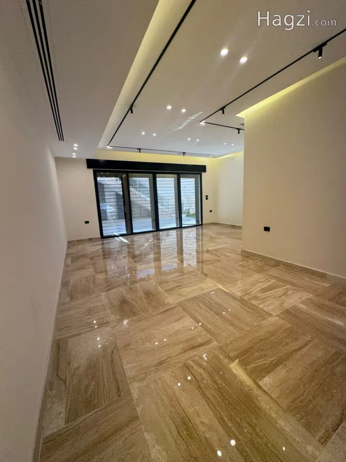 unfurnished apartment for sale - Secondary Image 1