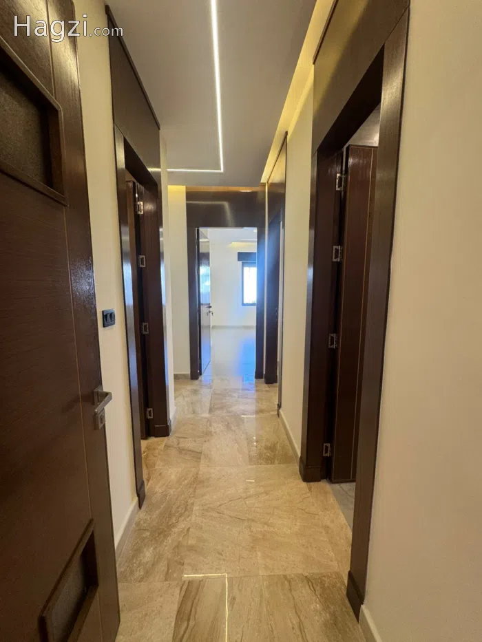 unfurnished apartment for sale - Secondary Image 1