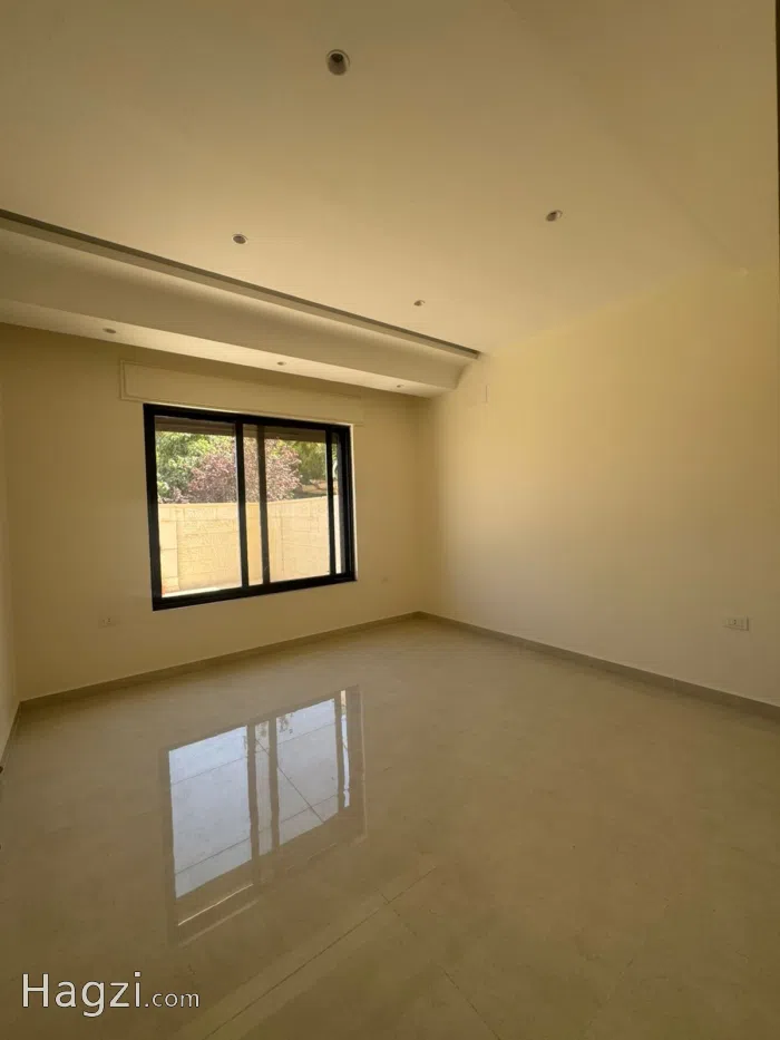 unfurnished apartment for sale - Secondary Image 3