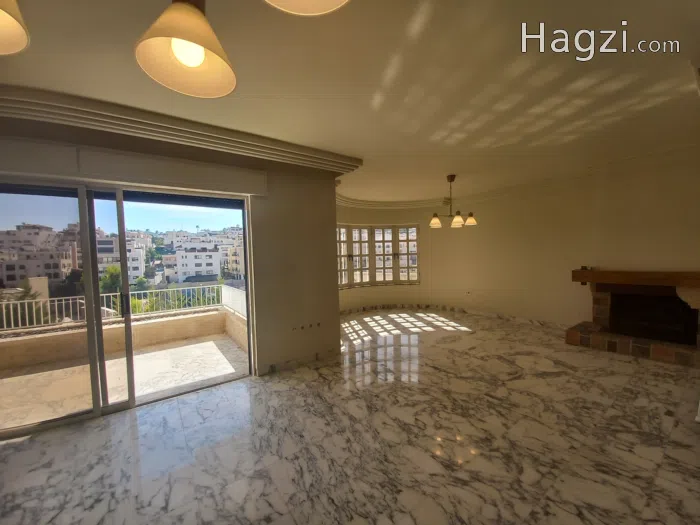 Not Furnished Semi Detached Villa to Rent 400sqm