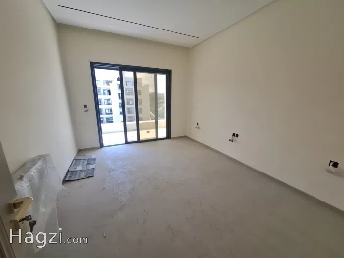 Unfurnished apartment for sale