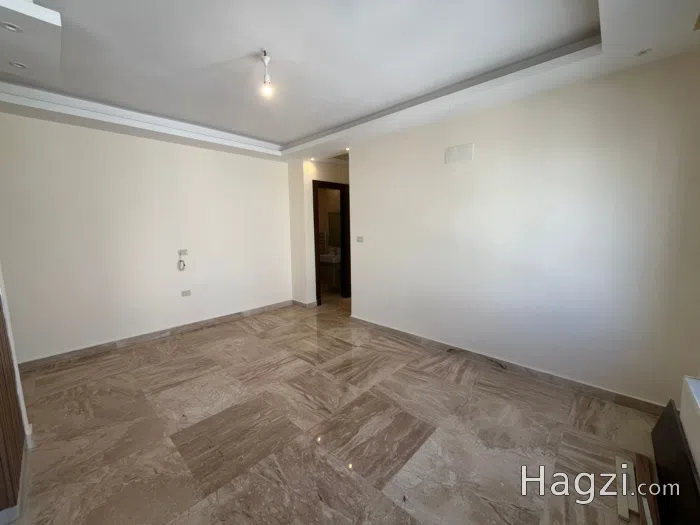 Three bedroom apartment for rent - Secondary Image 1